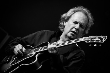 Lee Ritenour - Jazz in Marciac 2015 2015-08-01-048.jpg